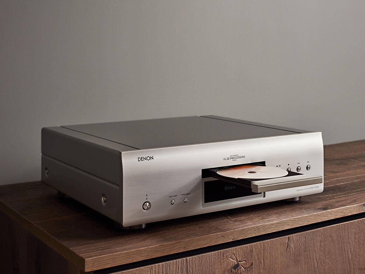CD/SACD lejátszó – DCD-1700NE (PREMIUM SILVER)