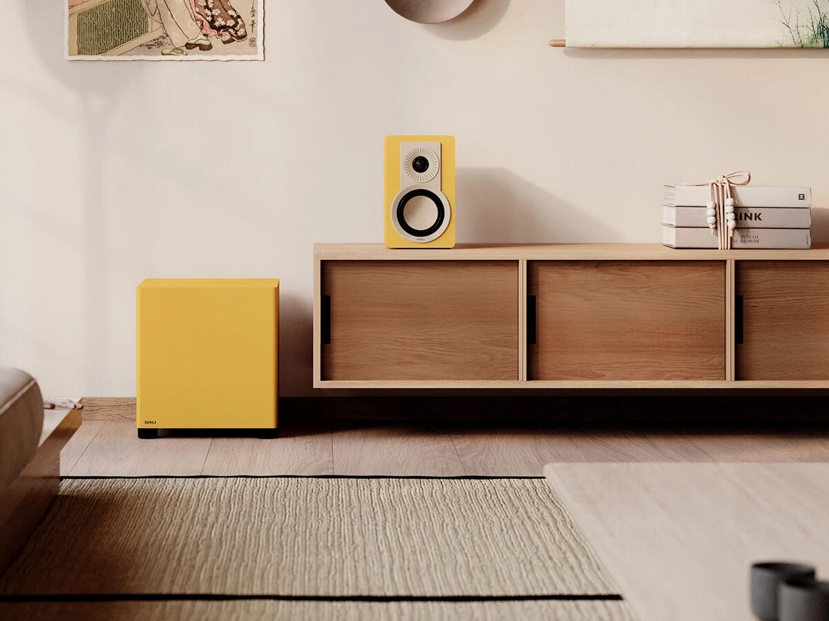 Aktív mélysugárzó- subwoofer – BASIK SUB (GOLDEN YELLOW)
