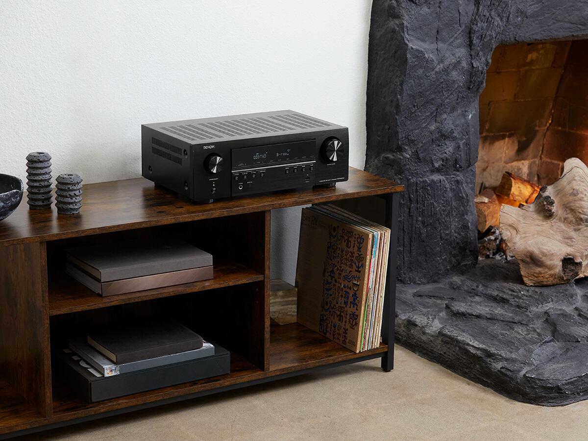 Házimozi rádióerősítő 5.2 8K – AVR-S670H