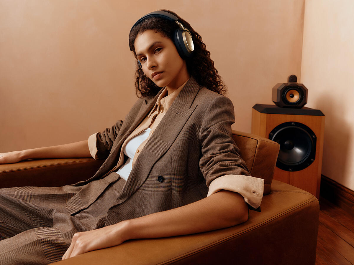 Fülre helyezhető Bluetooth fejhallgató – PX8 S2