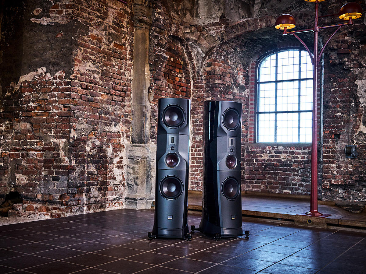 Álló hangsugárzó – KORE (AMMARA EBONY METAL BLACK)