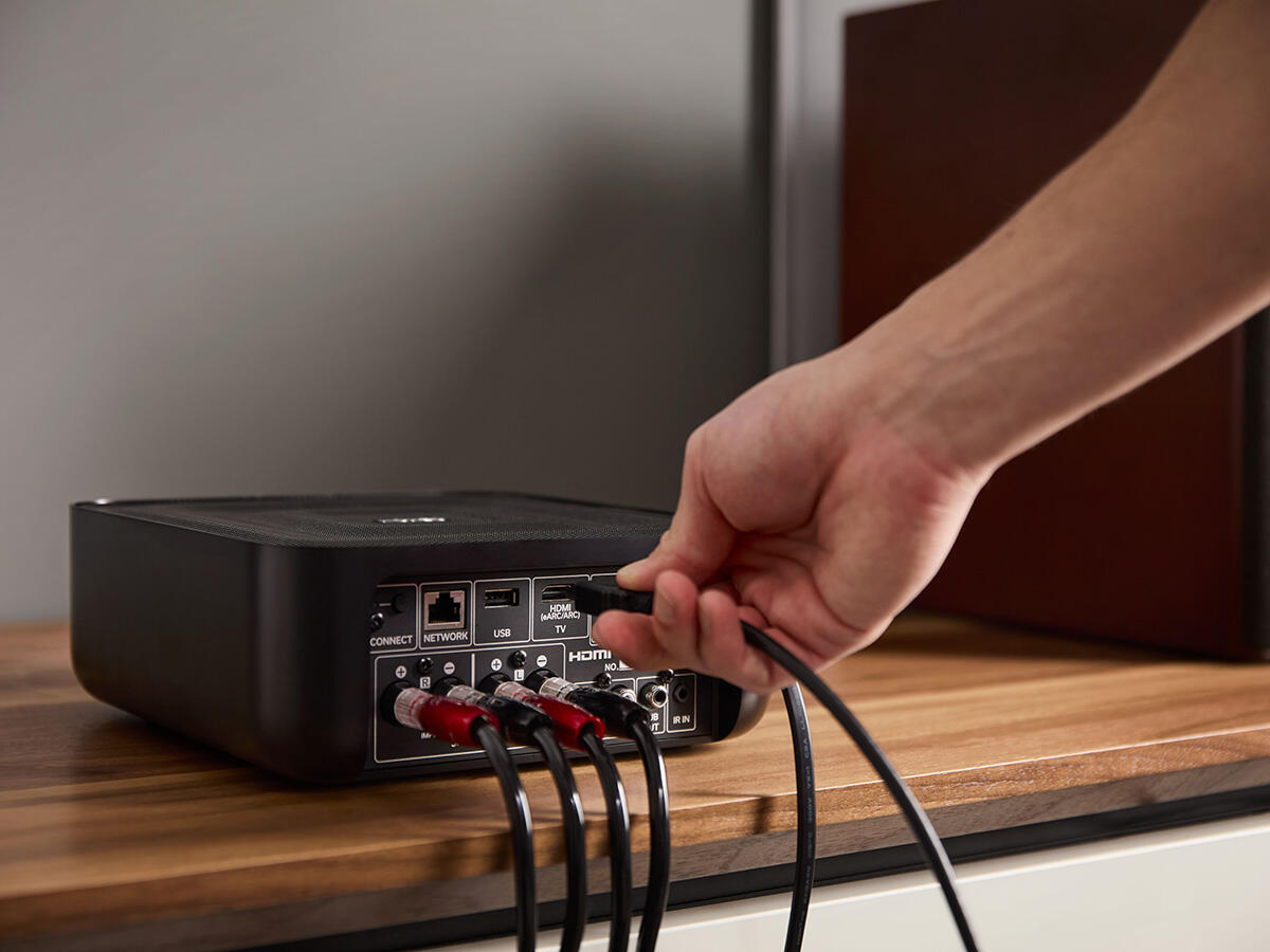 Kompakt vezeték nélküli streaming erősítő beépített HEOS®-szal – DENON HOME AMP