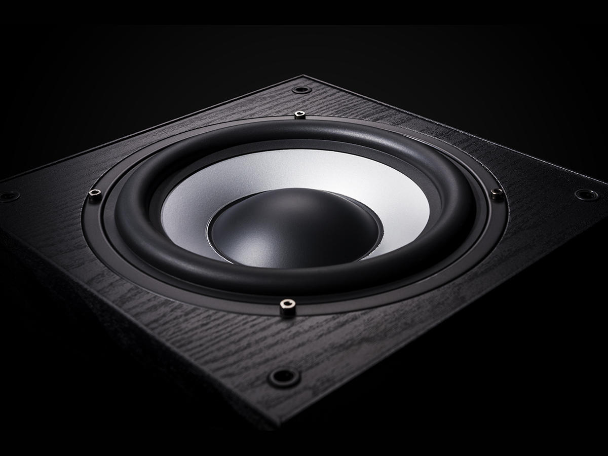 Aktív mélysugárzó - subwoofer – SUB-9