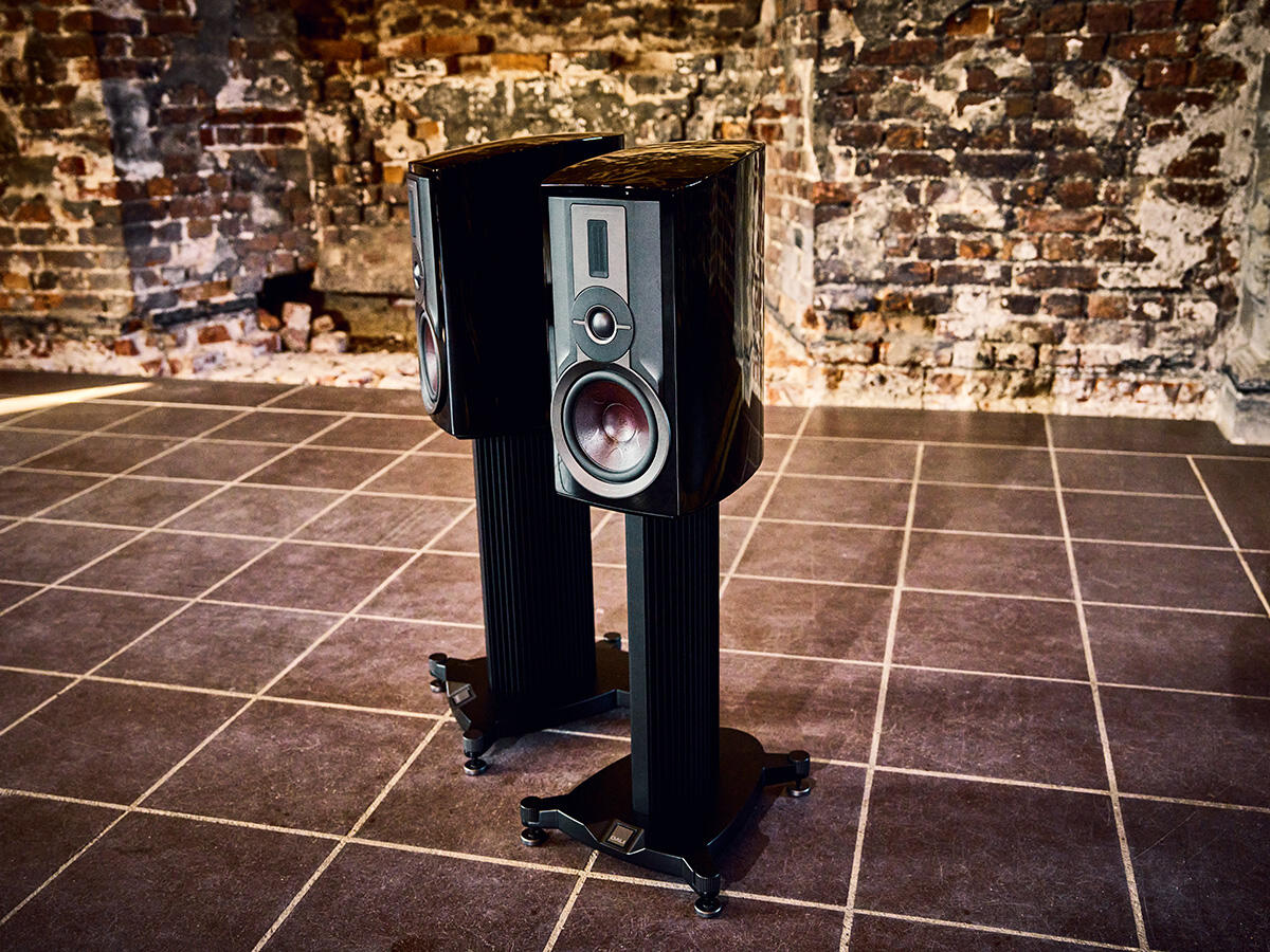 Kompakt hangszóró – EPIKORE 3 (BLACK GLOSS)
